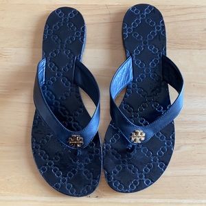 Tory Burch Black Leather Monroe Thong Sandals 9